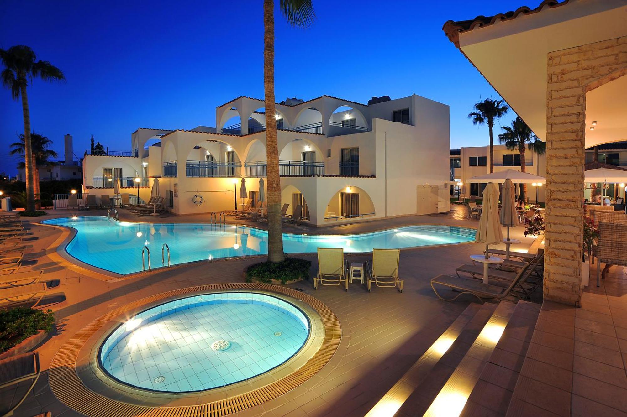 Petrosana Hotel Apartments Ayia Napa Exterior foto