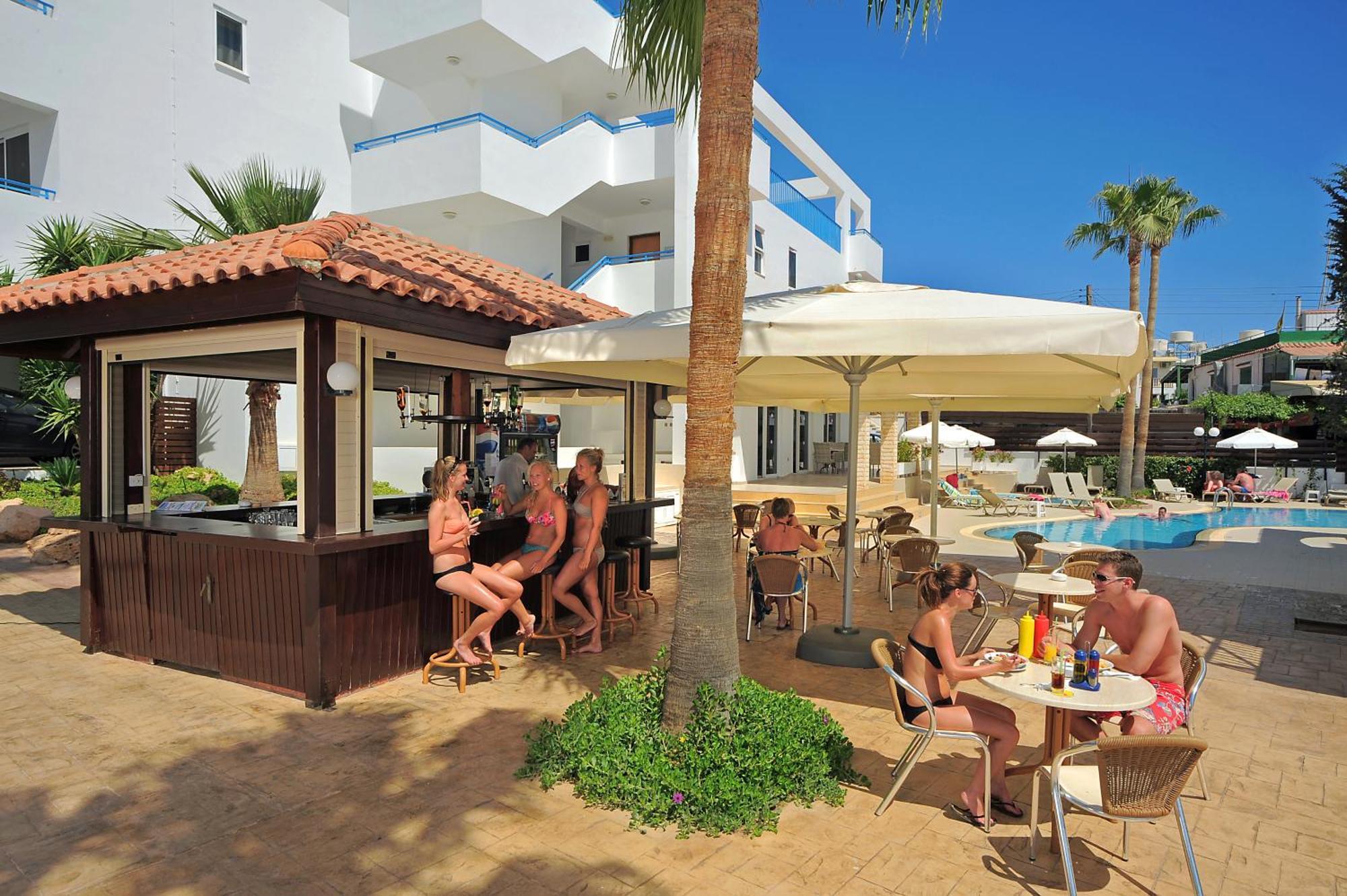 Petrosana Hotel Apartments Ayia Napa Exterior foto